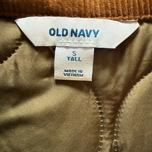 NWT - Old Navy Quilted Barn Jacket - Picture 5 of 7